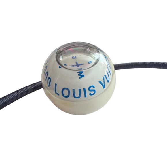 Louis Vuitton Cup 2000 Compass Necklace -Blue - Picture 2 of 13